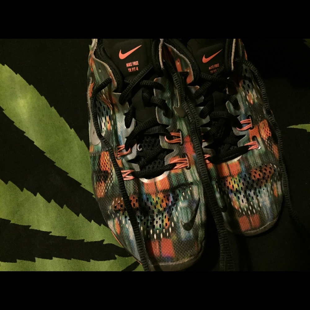 Nike Free Tennis Shoes